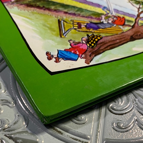 Ginger Meggs Summer Lightning Book by Bill Peach Young Australia Series 1982 - Picture 3 of 11